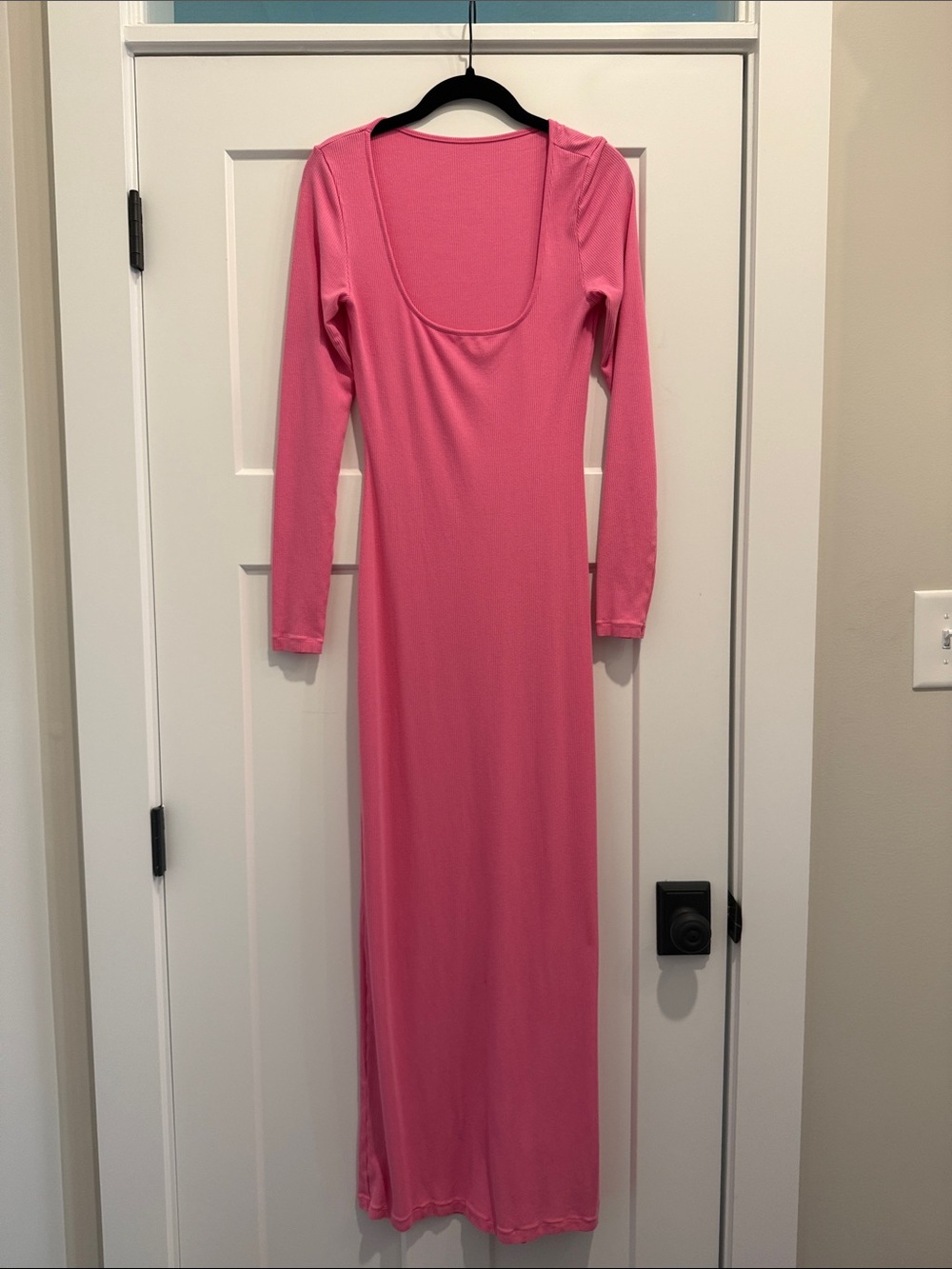 Women’s Long Sleeve Pink Scoop Neck Maxi Dress
